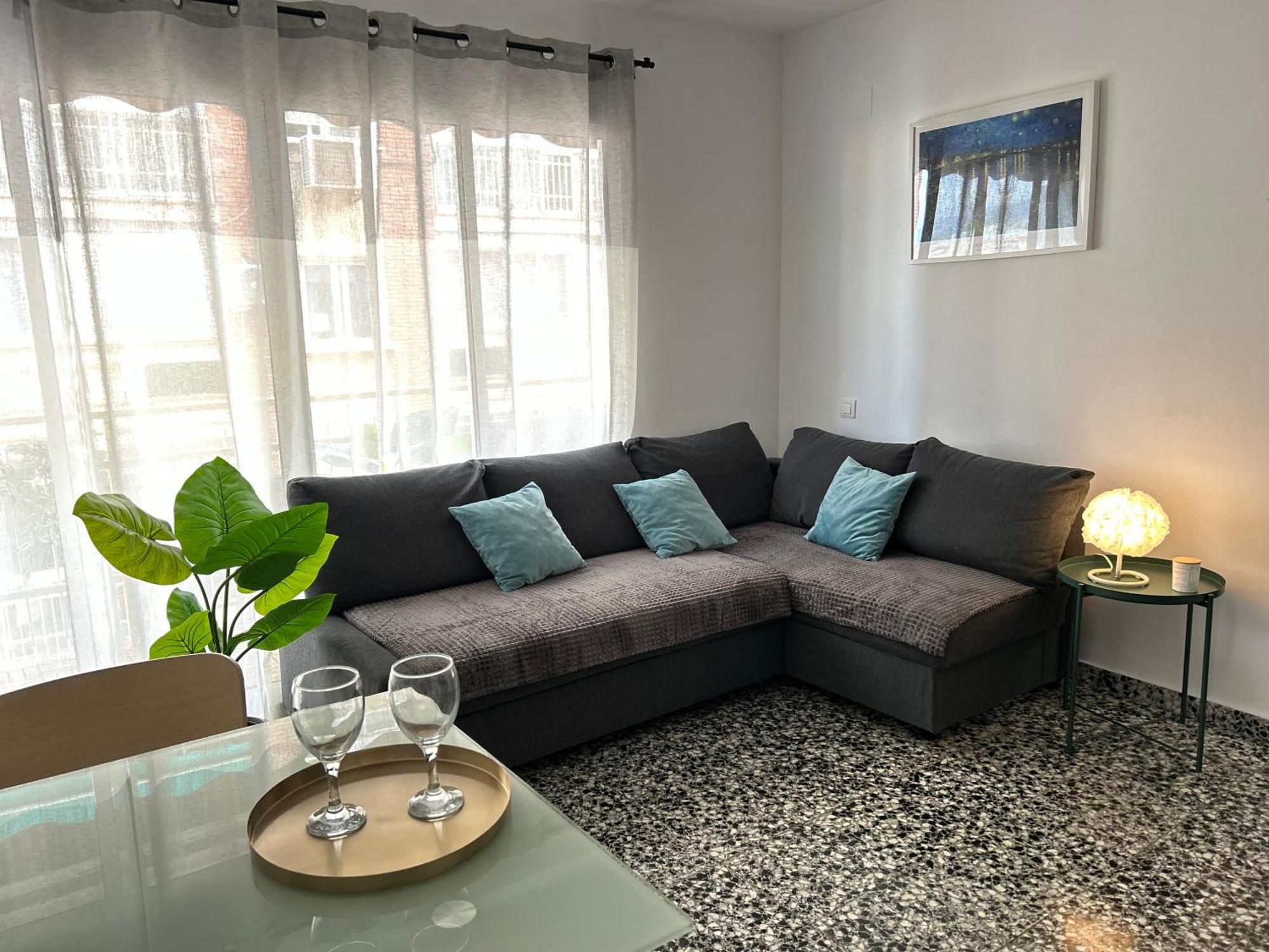 Apartment Charming Centre With Balcony