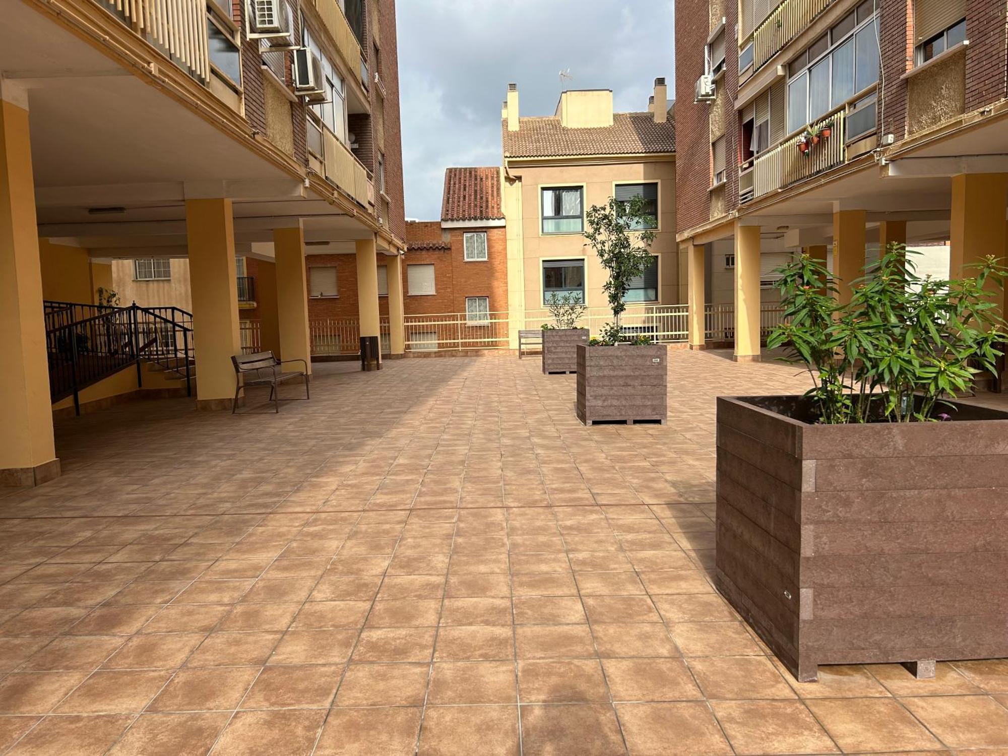 Charming Centre With Balcony